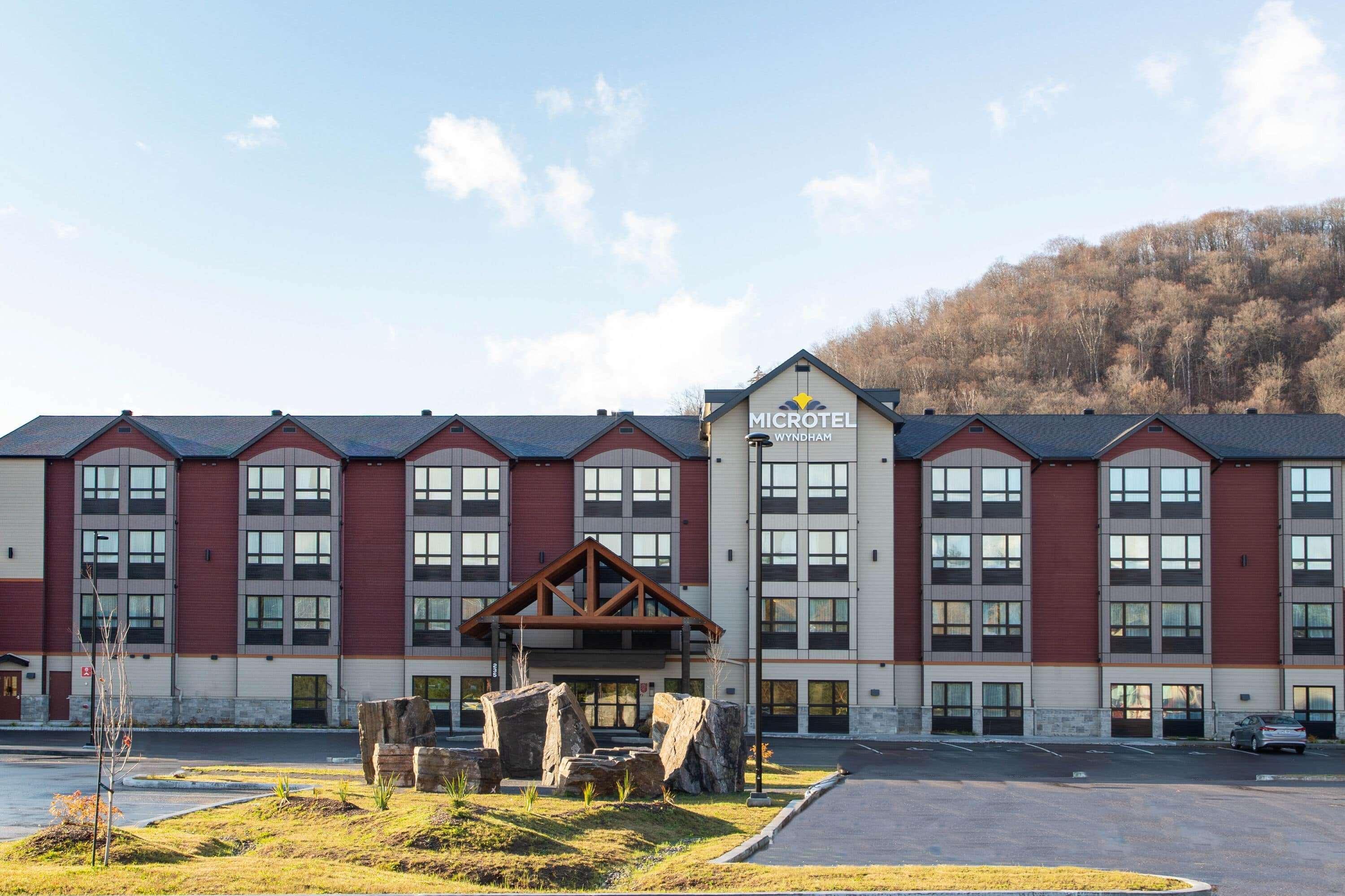 Microtel Inn & Suites By Wyndham Mont Tremblant Luaran gambar